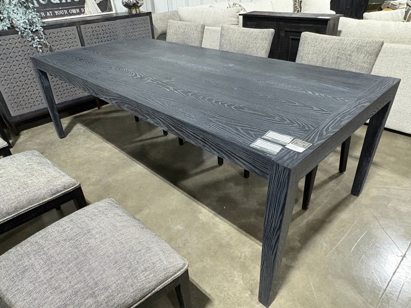 Winston Dining Table