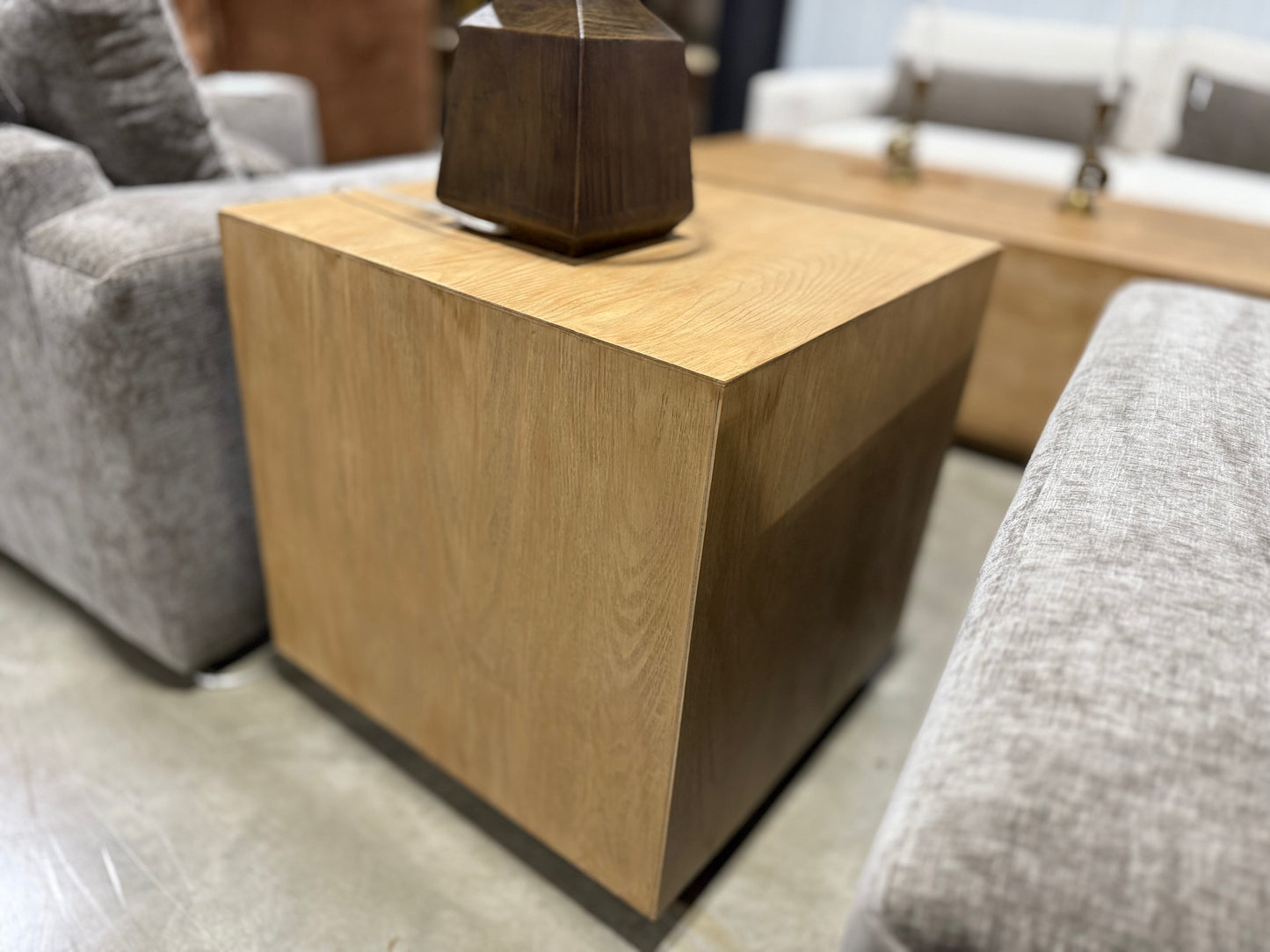 Barclay End Table