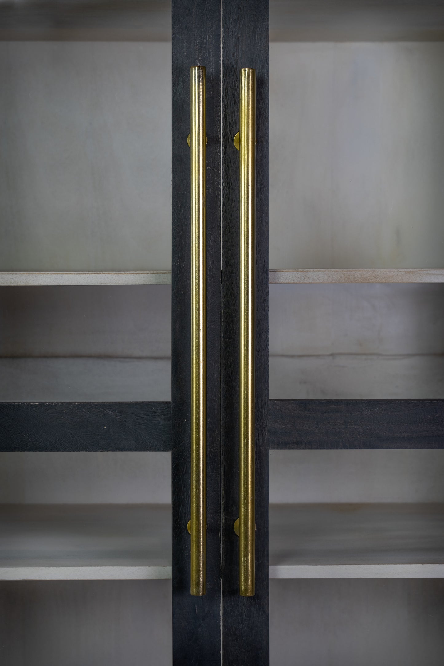 Daniel Cabinet