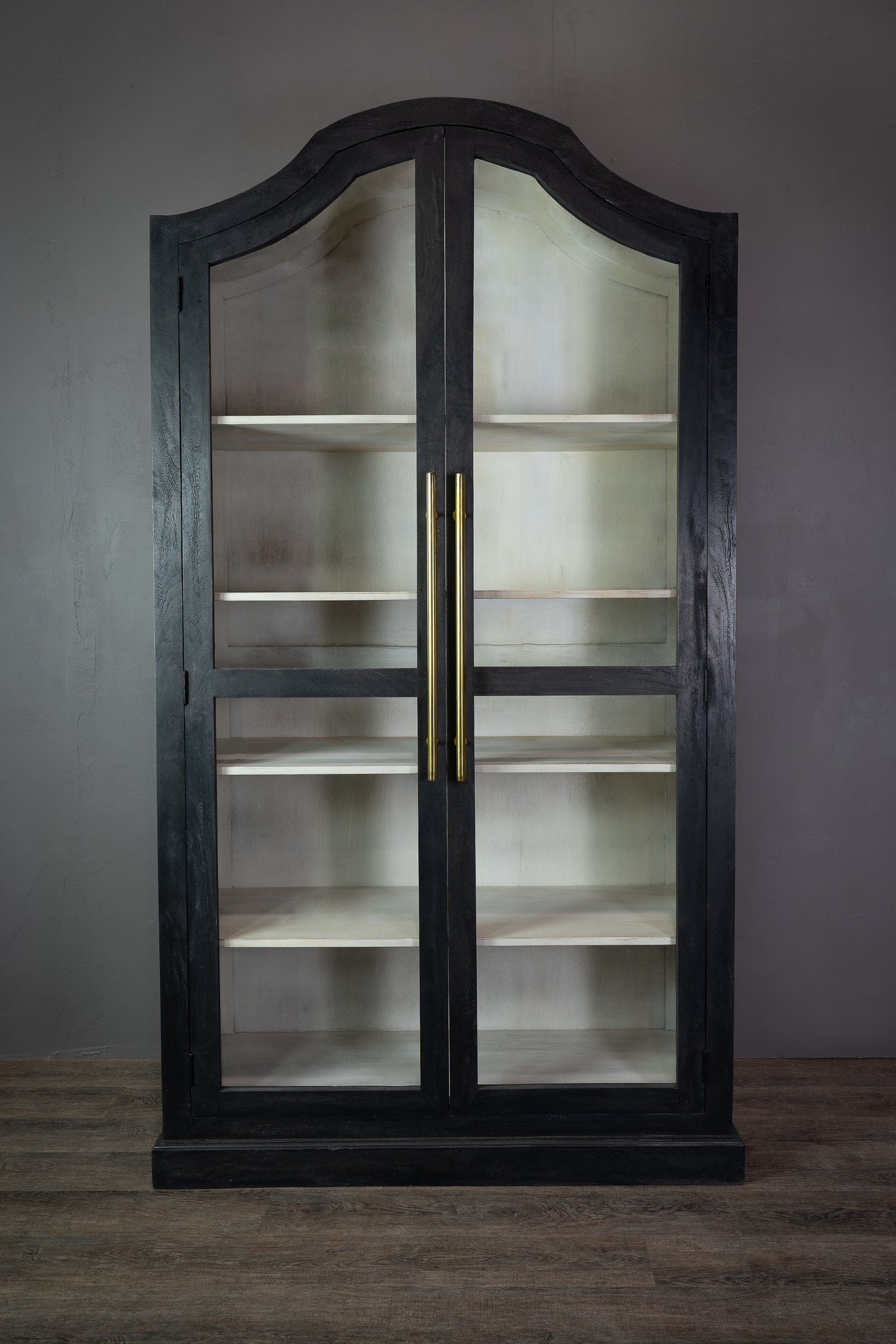 Daniel Cabinet