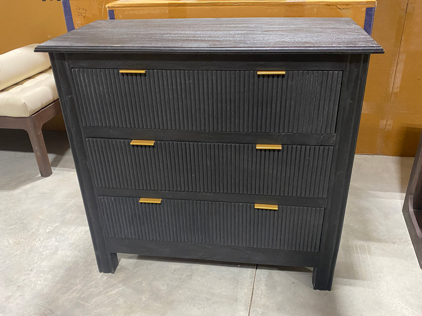 Sullivan 3 Drawer Chest