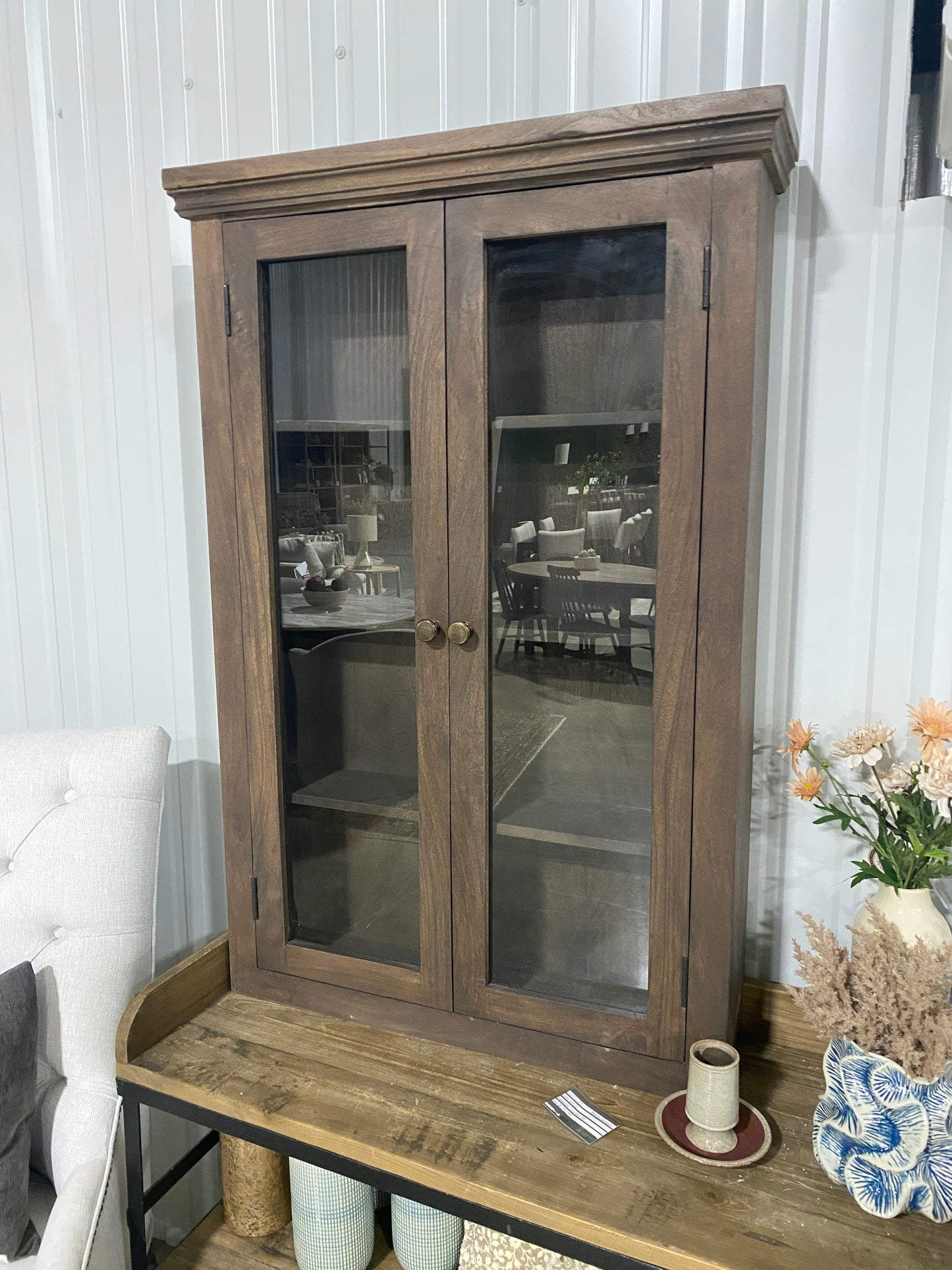 Henry Cabinet